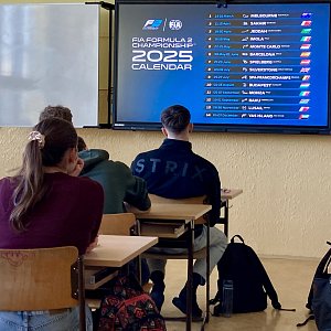 Z Dačic k formulím