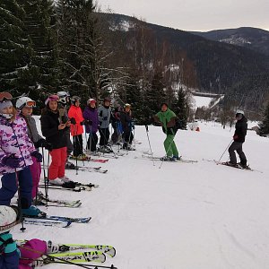 Lyžařský kurz primy a sekundy