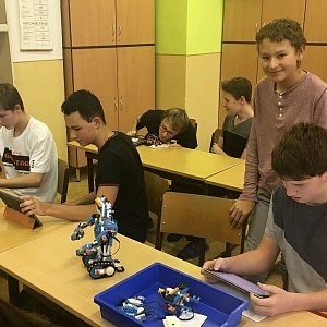 Kroužek lego robotů
