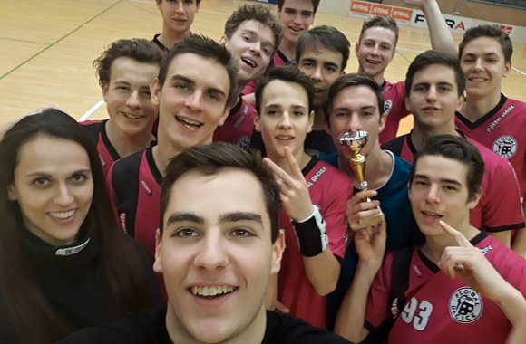 Okresní kolo středoškolského florbalu v Jindřichově Hradci
