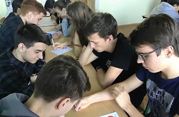 Tým hráčů pIšQworek VŽUM se neztratil ani v krajském kole